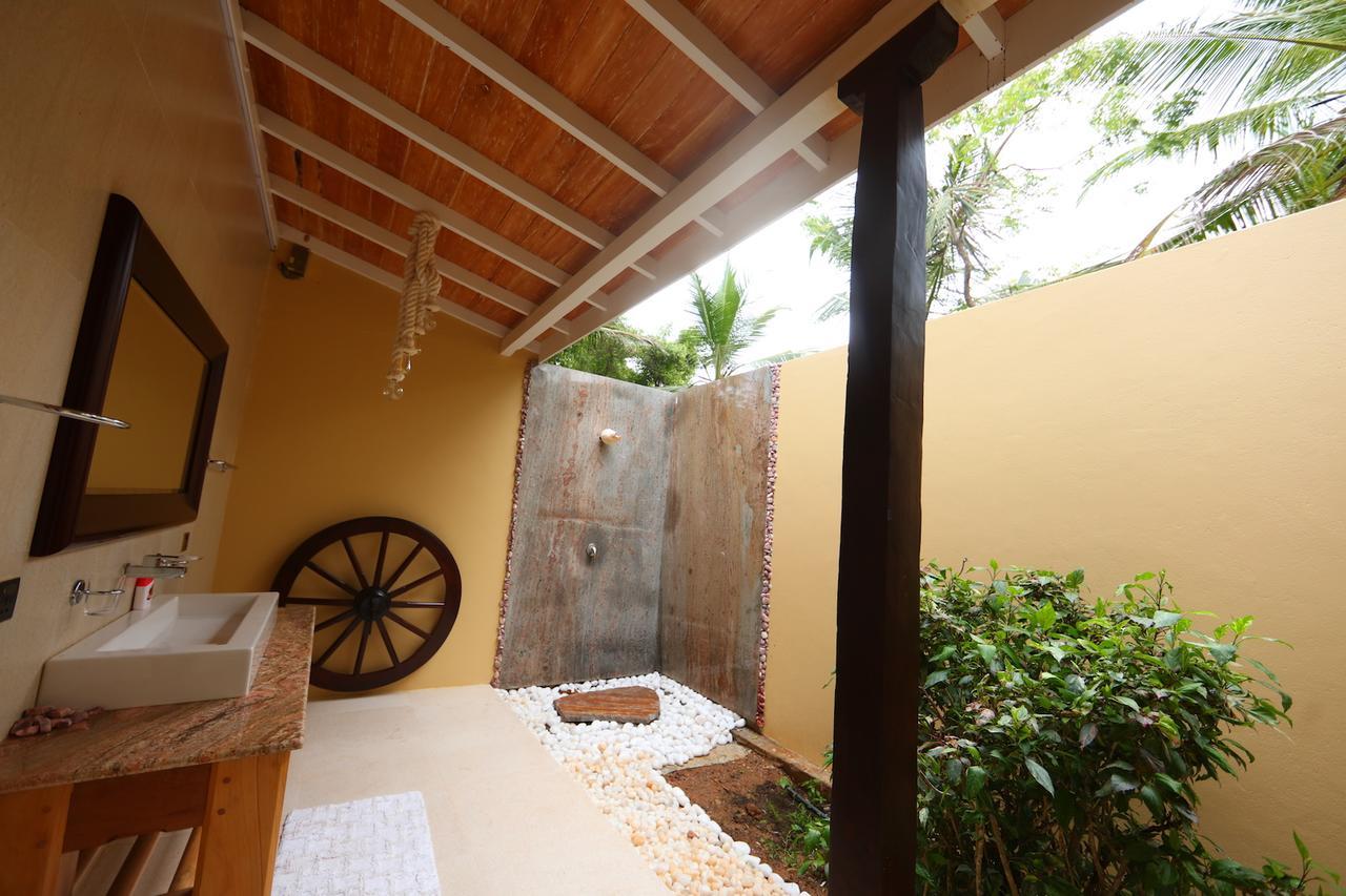 Mangrove Beach Chalets Tangalle Exterior foto